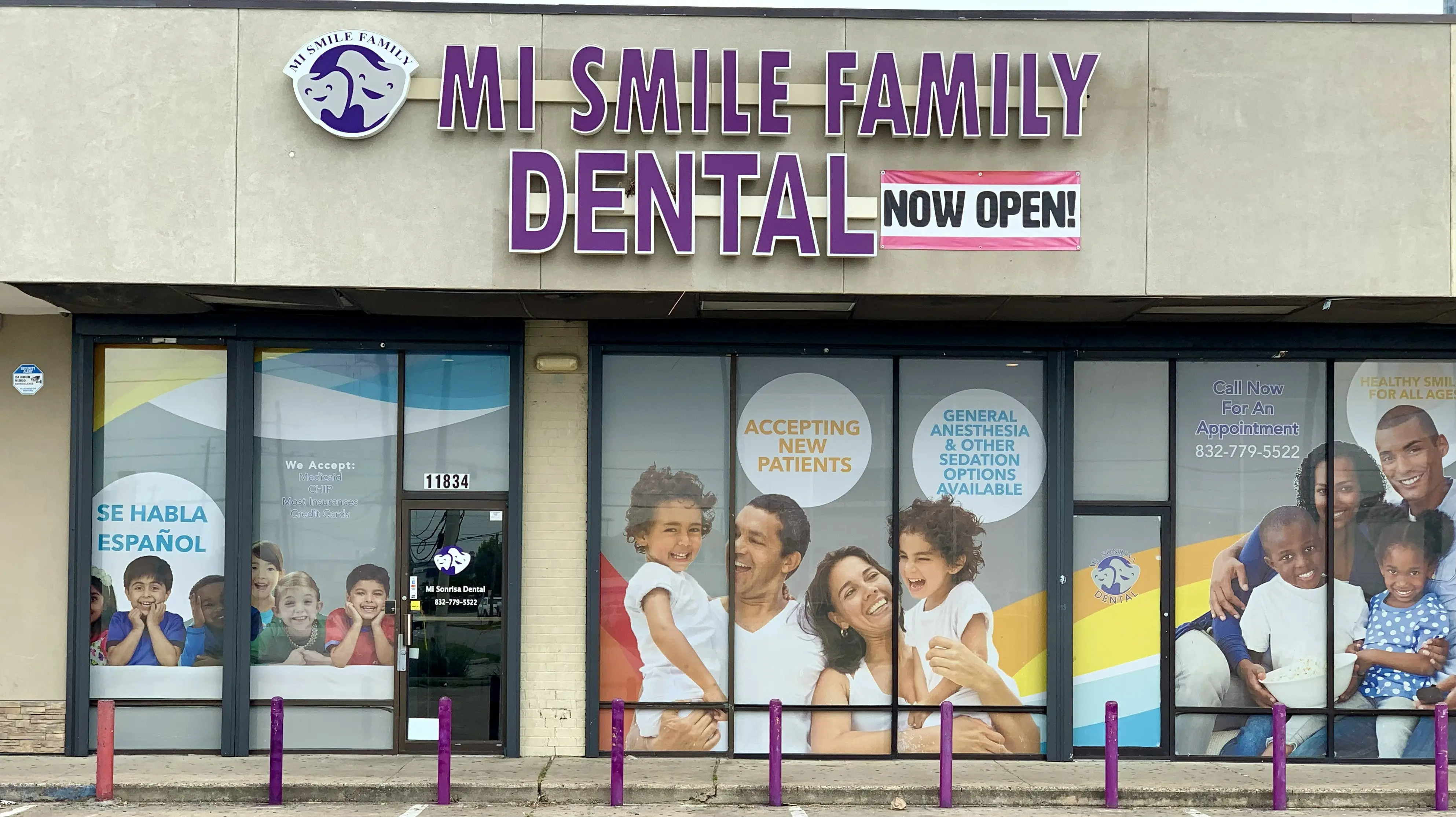 Exterior of Mi Smile Family Dental on Airline Drive in Greenspoint, Houston